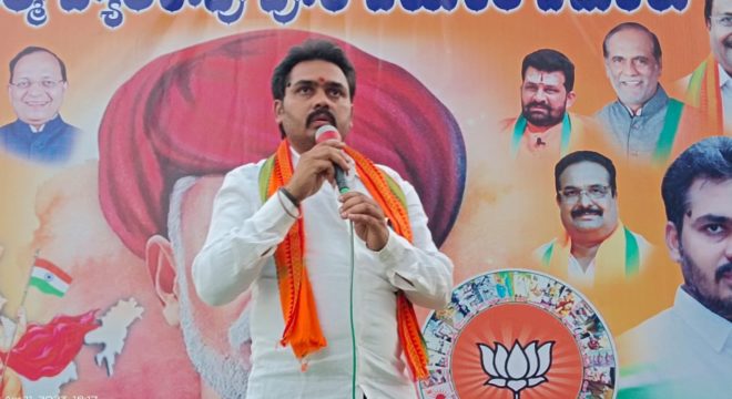 Polana Ashok Kumar (17)