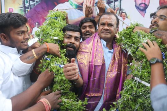 Komati Reddy Venkat Reddy (4)