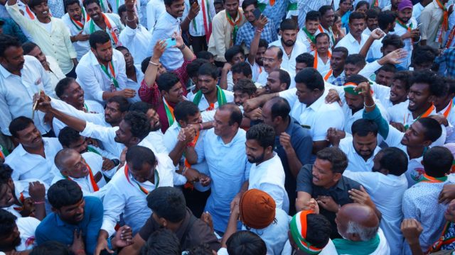 Komatireddy Venkat Reddy (2)