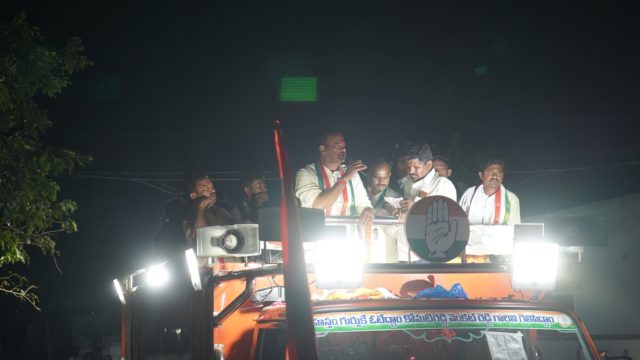 Komatireddy Venkat Reddy (37)