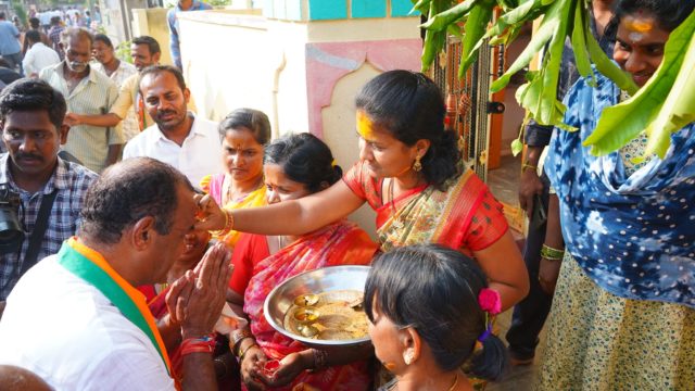 Komatireddy Venkat Reddy (42)