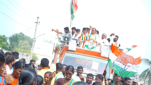 Komatireddy Venkat Reddy (48)