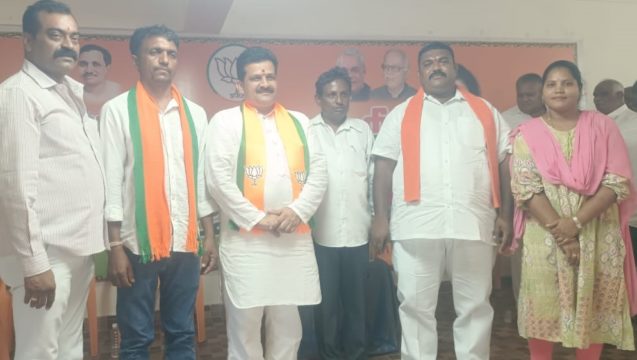 Kila Bala Krishna (18)