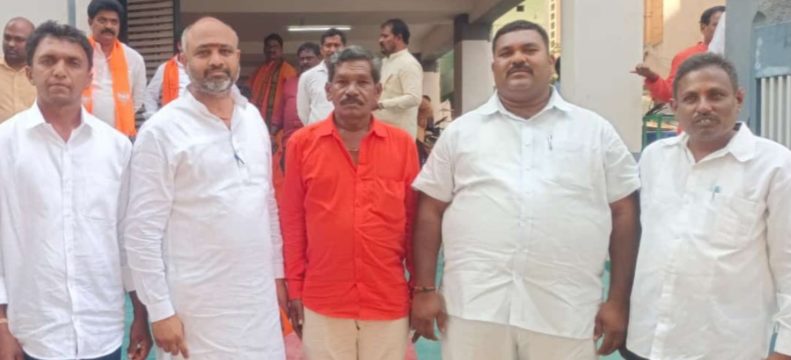 Kila Bala Krishna (35)