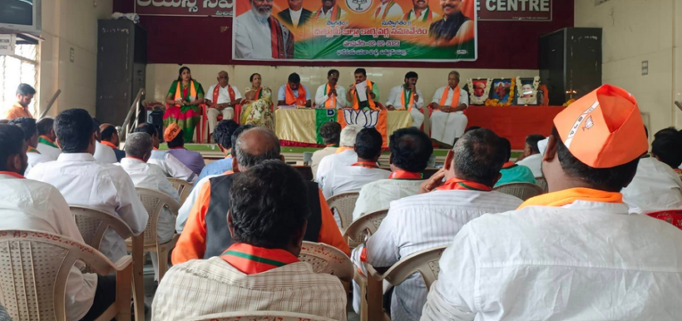 Kila Bala Krishna (36)