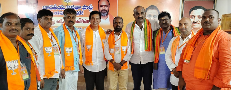 Kila Bala Krishna (39)