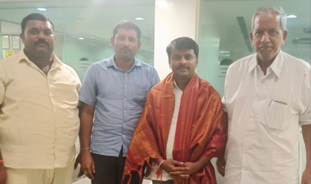 Kila Bala Krishna (41)