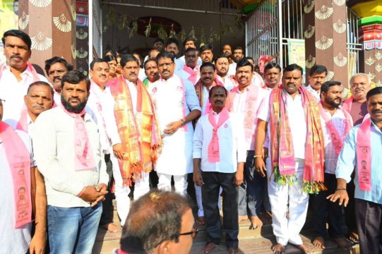 MMr. Manda Sanjeeva Reddy (17)