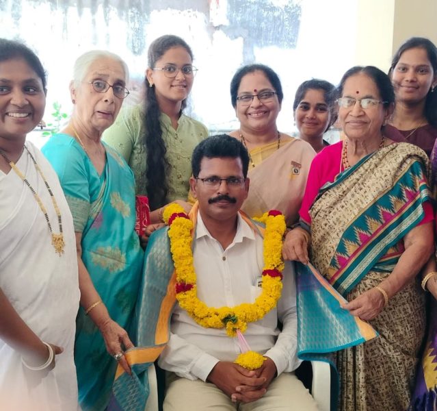 Yanamadala Srinivas (23)