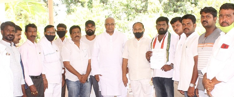 Pathanaboina Santhosh Kumar (30)