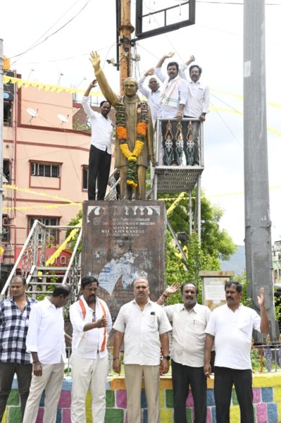 Muralikrishna Kambhampati (3)