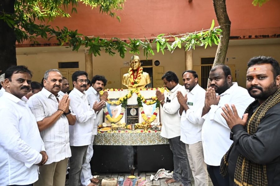 Muralikrishna Kambhampati (39)