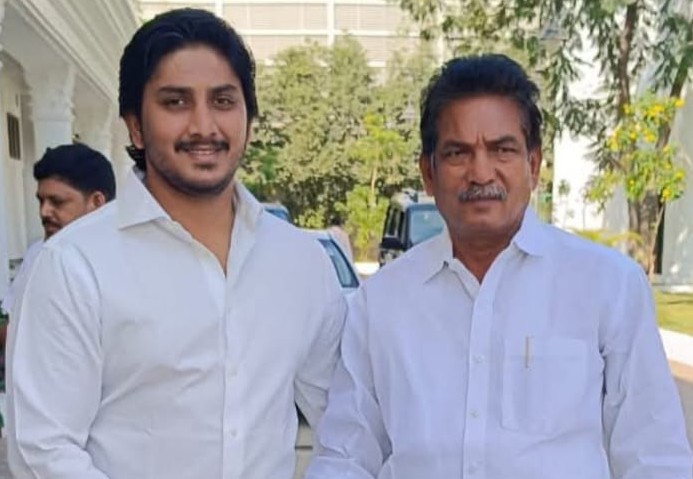 Devarkonda Srinivasarao (71)