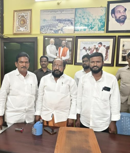 Devarkonda Srinivasarao (74)