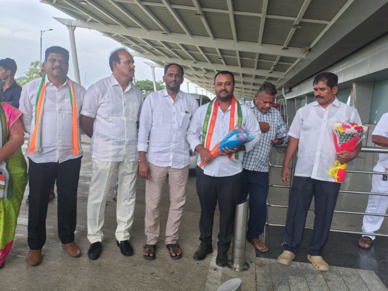 Muralikrishna Kambhampati (2)