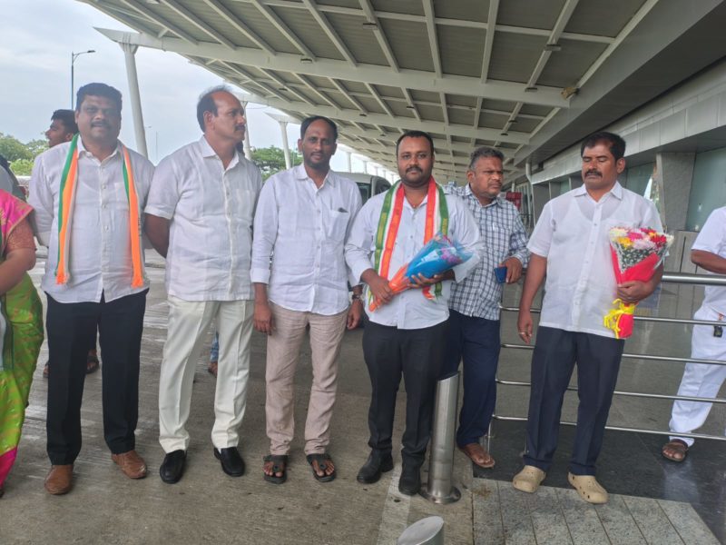 Muralikrishna Kambhampati (4)