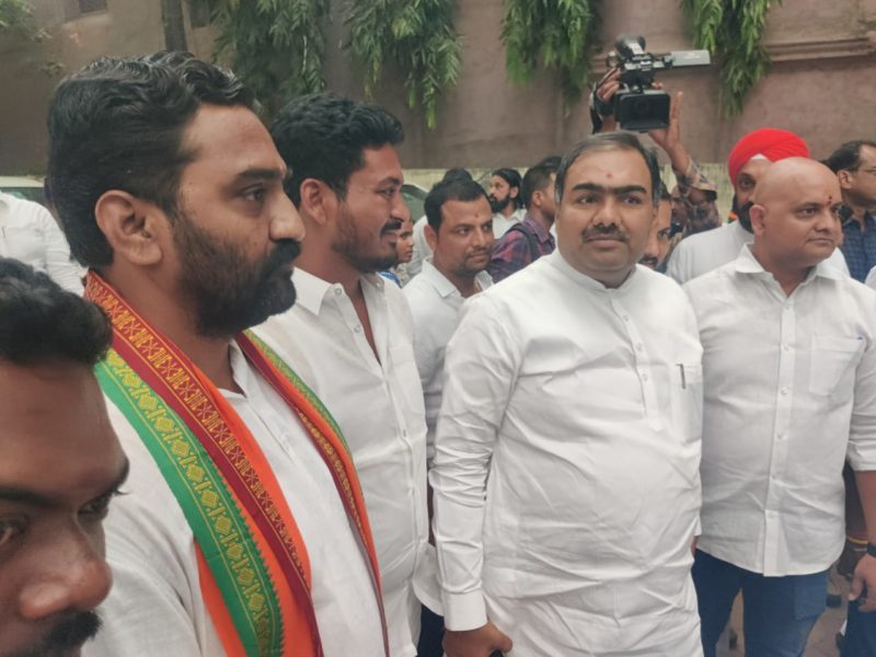 Katravath Mohan (17)