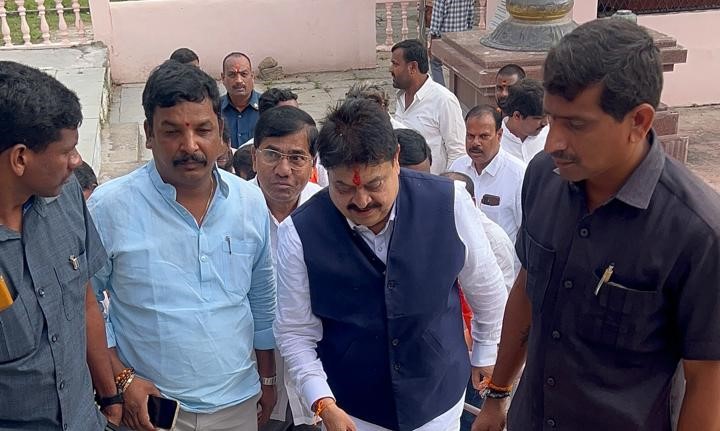 Keshapally Venkatram Reddy (32)