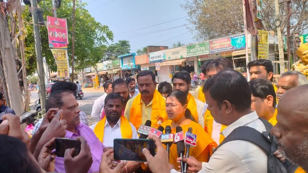 Konda Sujatha Jangareddy (21)