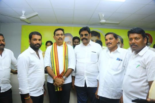 Sadam Narasimharao Yadav (46)