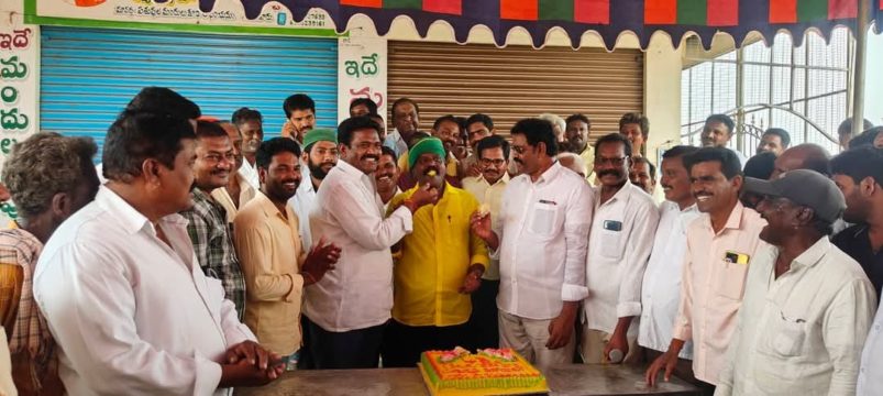 Sadam Narasimharao Yadav (64)