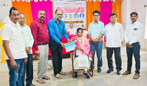 Siricilla Gafoor Shikshak (5)