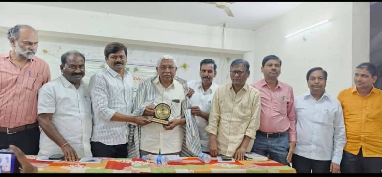 Siricilla Gafoor Shikshak (8)