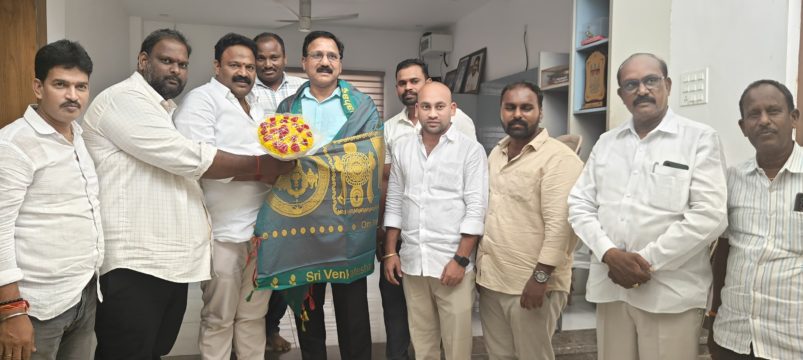 Yalakala Vasu Naidu (28)