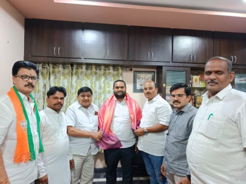 Annepu Uma Maheshwara Rao (25)