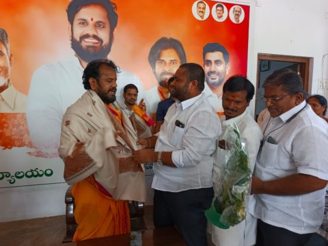 Annepu Uma Maheshwara Rao (27)