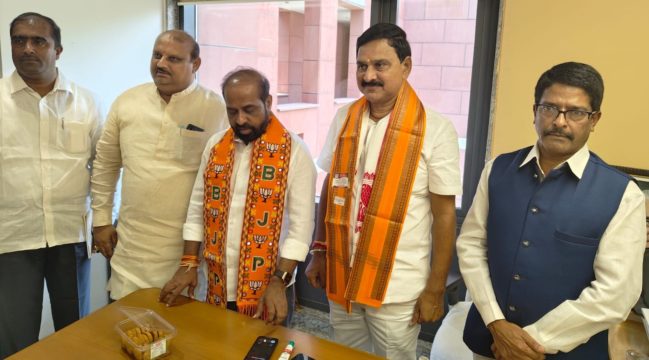 Dr. Thota Sarvarayudu (9)