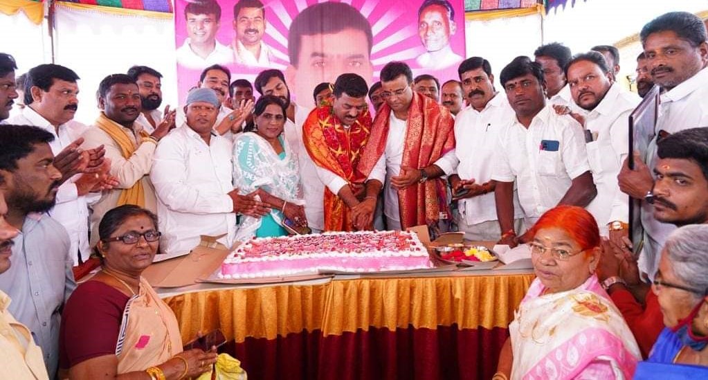 Beesu Venkatesham Goud (38)