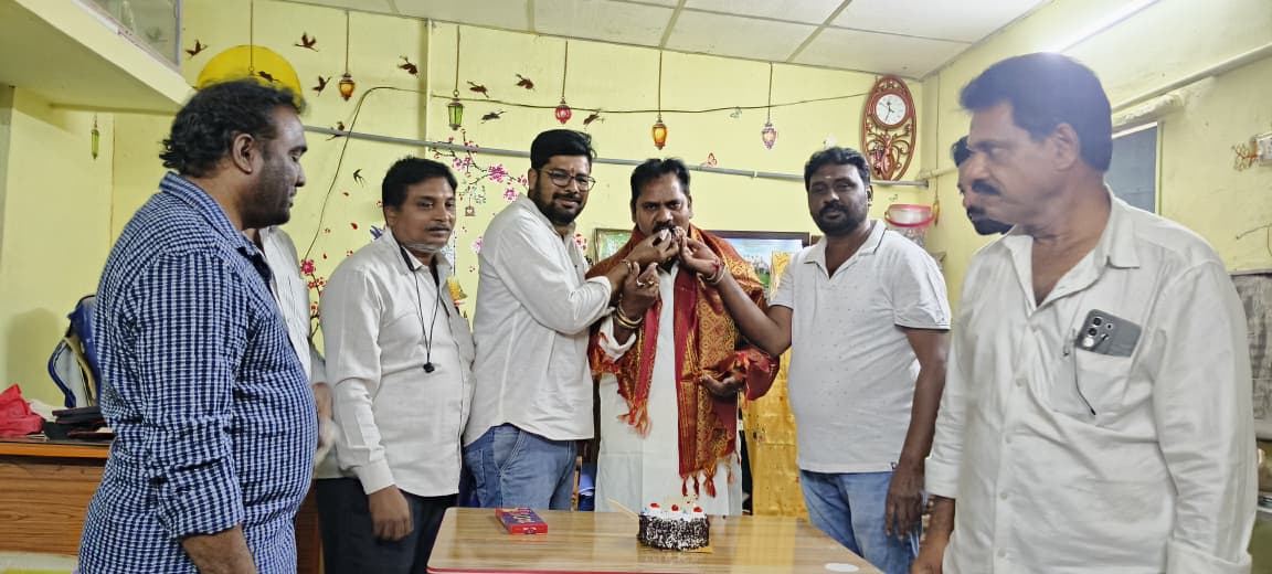 Vasamsetti Markandeya (3)