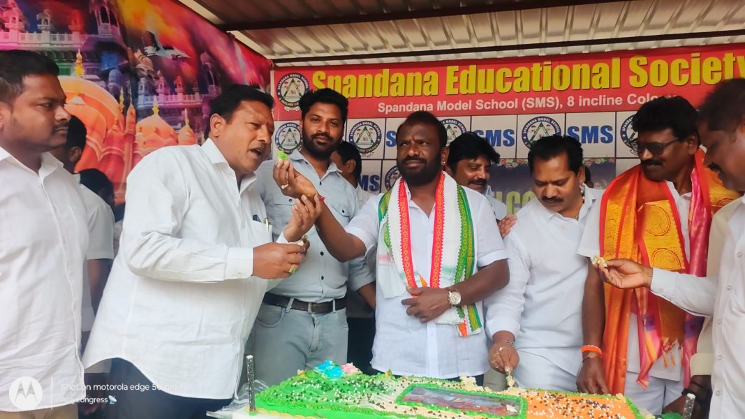 Vasamsetti Markandeya (4)